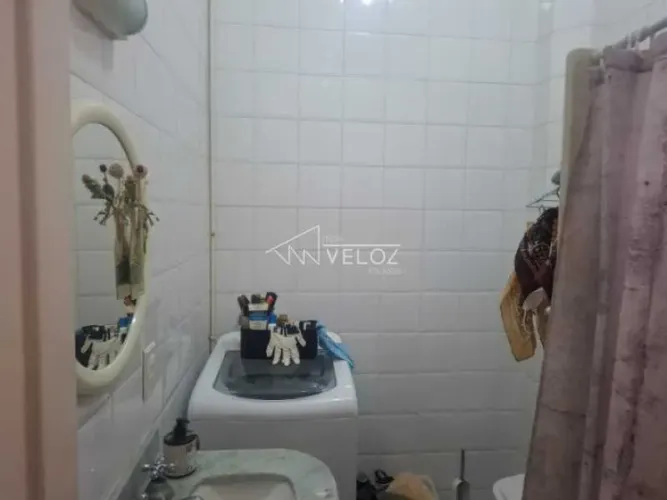 Apartamento : / Residencial / Glória