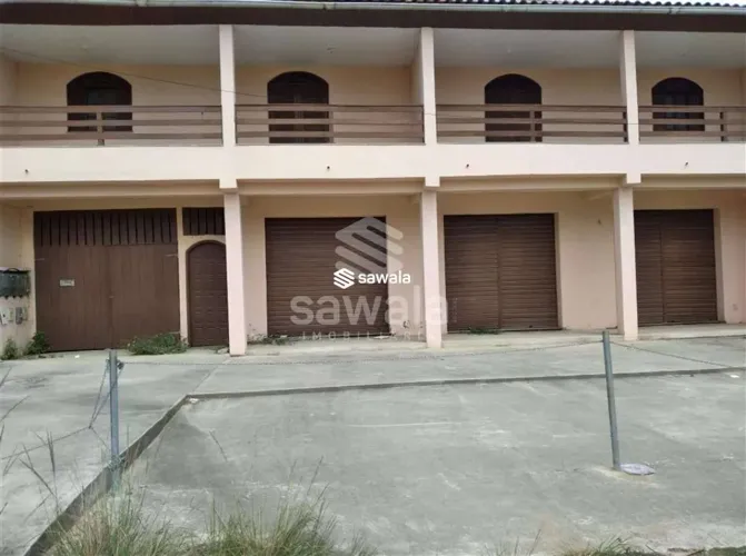 Prédio Inteiro à venda com 250,00m² e 2 quartos em Monteiro (São Vicente), Araruama - RJ