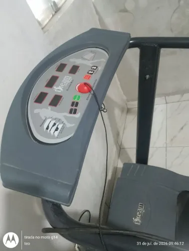Vendo Esteira Dream Fitness Eletrônica,