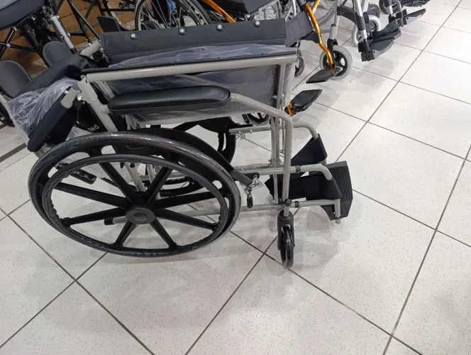 Cadeira d100 pop