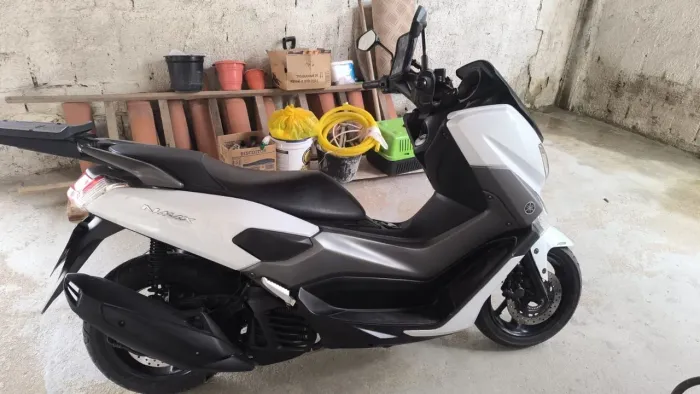 Nmax muito conservada, negocio o valor