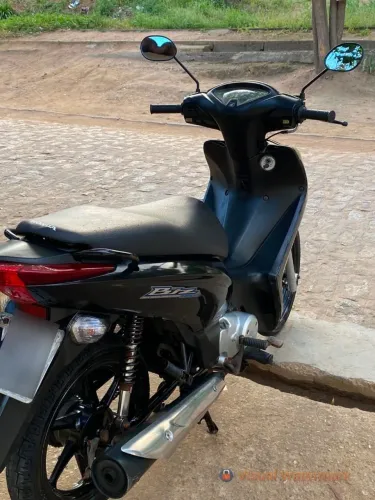 Moto Biz Preta-Ano modelo 2012