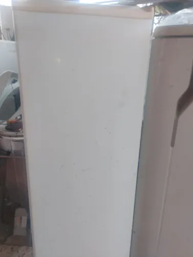 Geladeira Consul 230 l funcionando perfeitamente