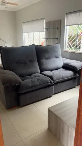Sofá 4 lugares retrátil cinza novíssimo 