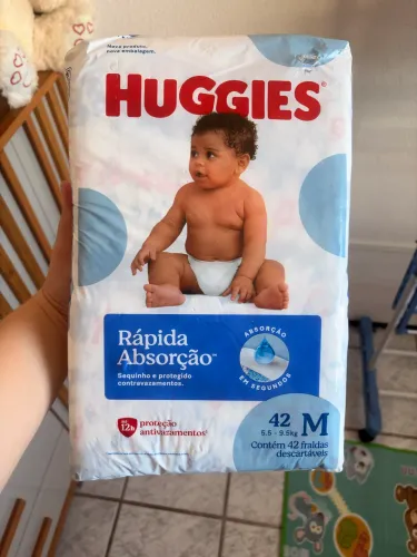 HUGGIES M -42 unidades- Rápida absorção  