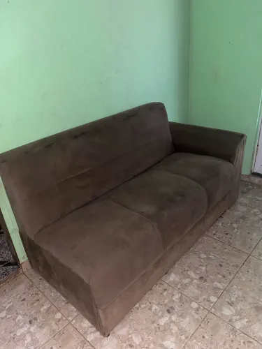 Sofá-cama 3 lugares em bom estado - R$ 350