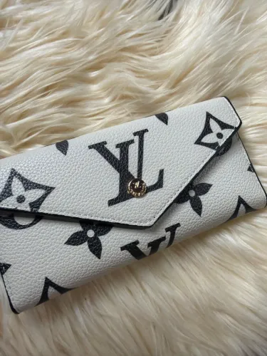 Carteira Louis Vuitton preta/branca grande Premium