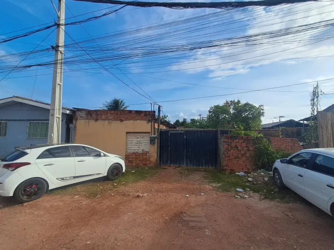 VENDE-SE ESTÁ CASA