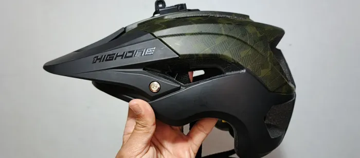 Capacete de bike Highone muito Novo