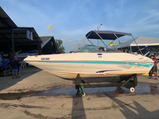 Vendo lancha Focker 19 pés