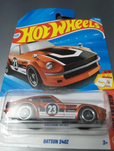 Miniatura DATSUN 24OZ - Escala 1:64