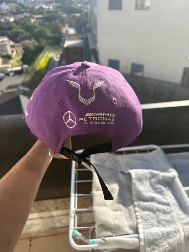 Boné Mercedes lewis Hamilton original 