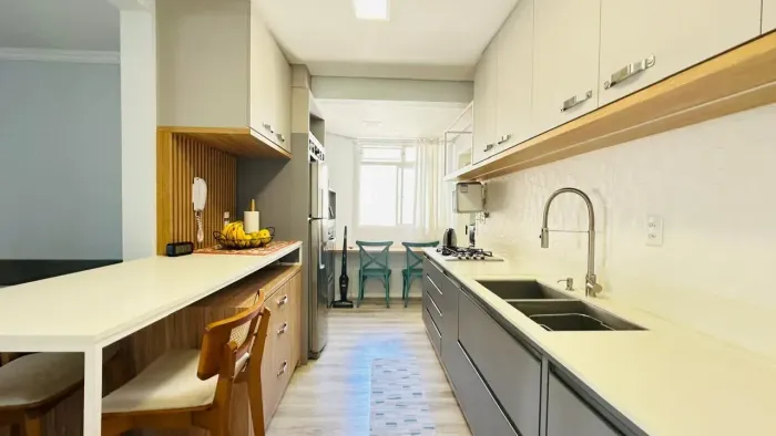 TRINDADE - Florianópolis | Próximo à UFSC 3 Dormitórios (1 Suíte) + Home Office