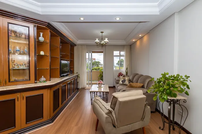 Alugar Apartamento 3 quartos Bacacheri Amplo, Semi Mobiliado e com Vista para a Serra do