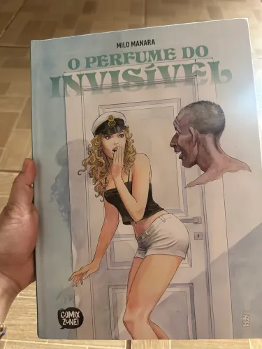 Hq perfume do invisível voltada para o público adulto