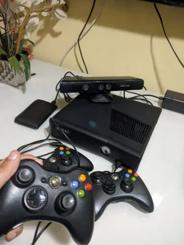 XBOX 360 SLIM DESBLOQUEADO - COMPLETO