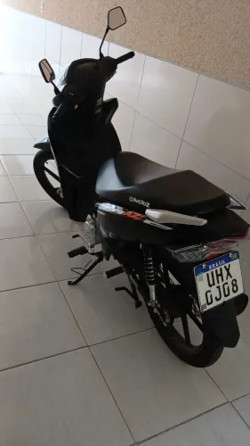 Moto Aveloz 125 2026