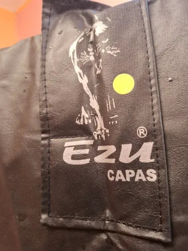 Capa Chuva Ezu Capas