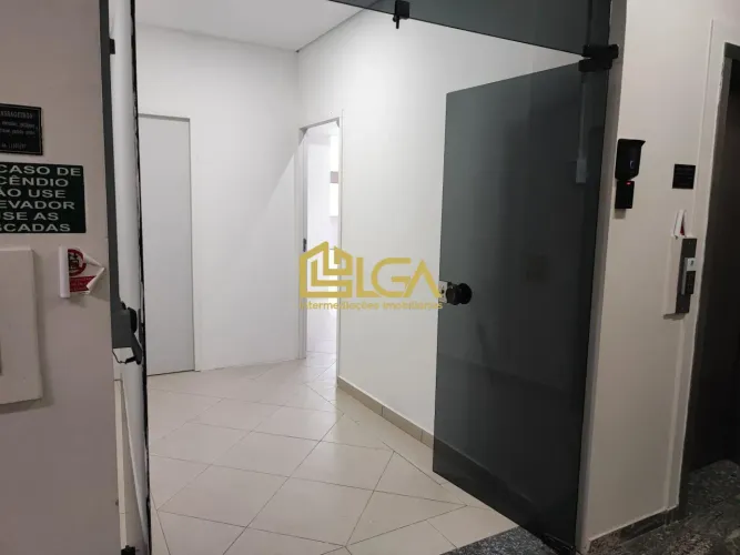 Sala comercial na Av. Carvalho de Mendonça - Vila Belmiro - Santos
