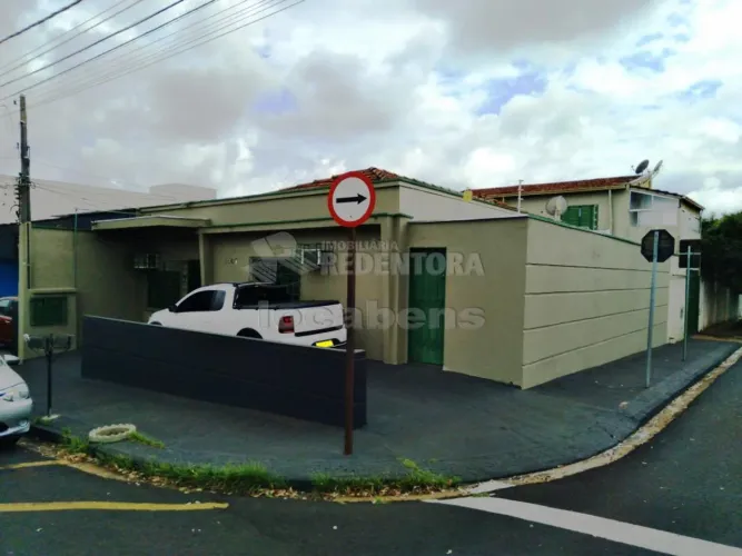 Sala comercial com 12m² no bairro Santa Cruz