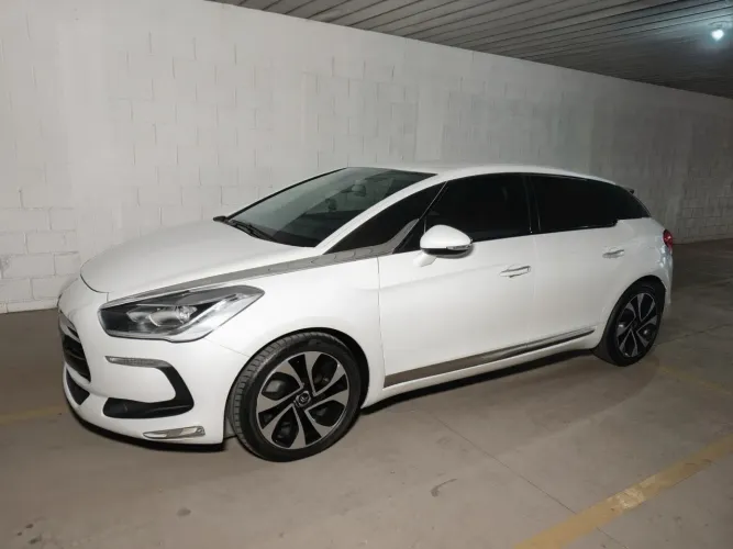 Citroen DS5 1.6 SO Chic Turbo 16V 5P Aut. 2016