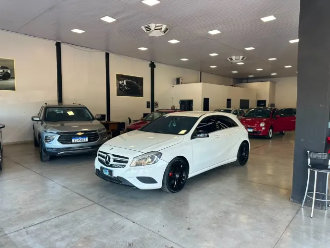 Mercedes-Benz Classe A 250 2.0 TB Sport Aut. 2015