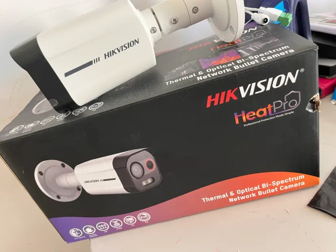 Câmera Hikvision HeatPro - Segurança de Alta Tecnologia