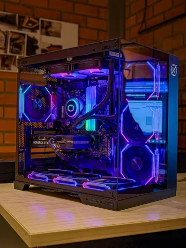 PC Gamer Premium | RTX 5060 (Nova) + Ryzen 7 | 32GB | B550 TUF | Gabinete Aquário
