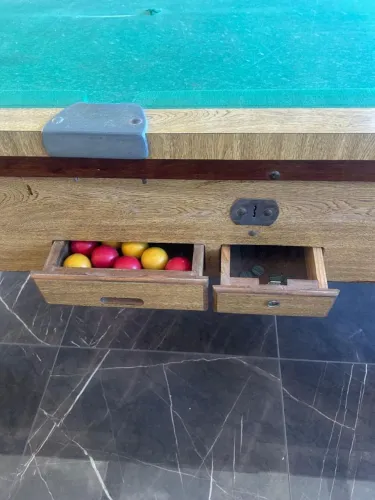 Mesa de sinuca.