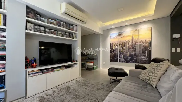Imóvel para venda com 94 m², com 3 quartos, bairro Santana - Porto Alegre - RS