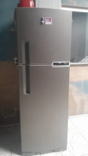 Geladeira Frost free 