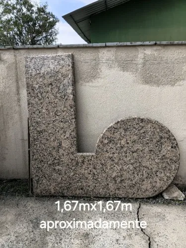 Pedra para móvel