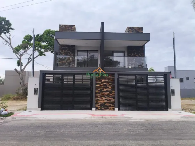 Casa à venda por R$ 1.400.000,00 em Manguinhos  Serra/ES