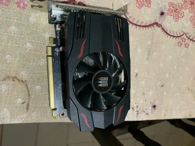 Placa de Vídeo AMD Rx 550 4gb Gddr5 128Bits