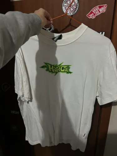 camiseta high
