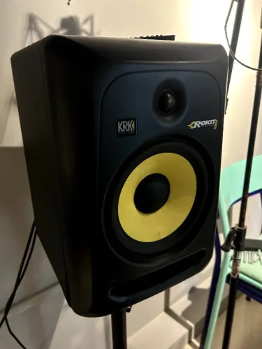Par de Monitores KRK Rokit8 - G3
