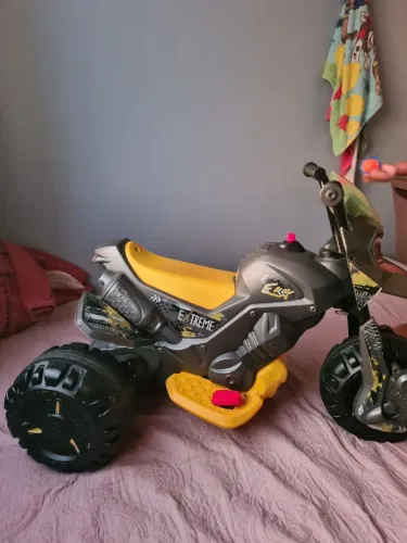 Moto elétrica infantil