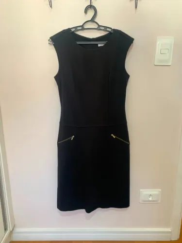Vestido Calvin Klein Preto Tubinho Feminino - Elegante