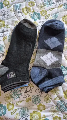 2 kits com 3 pares de meias sapatilhas masculinas, numeração 40 a 43. 24,00 cada