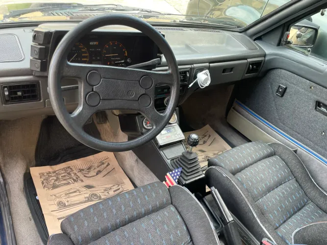 Volkswagen Gol Geração I GTI 2.0 8V 120cv Gasolina Mec. 2P 1989
