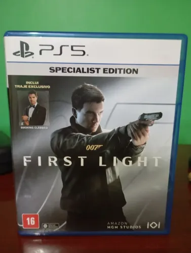 007 First Light Specialist Edition PS 5 mídia física usado