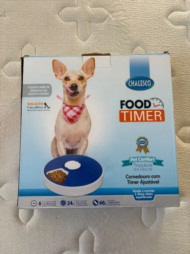 Comedouro automático Chalesco para Cães com Timer ajustável