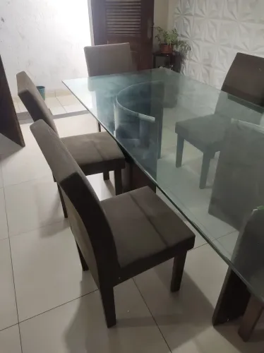 MESA DE VIDRO COM 8 CADEIRAS