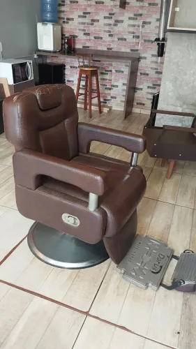 Cadeira para Barbearia ou salão 