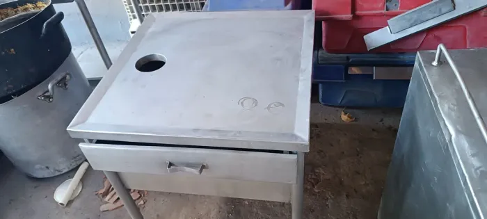 Armário de inox bancadinha com gaveta .