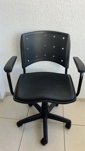 Cadeira giratória secretária