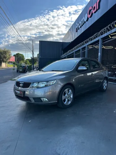 Kia Motors Cerato 1.6 16V Mec. 2011