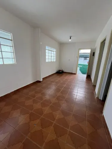 Imóvel para aluguel com 150 metros quadrados com 3 quartos em Jardim Caguassu - São Paulo 