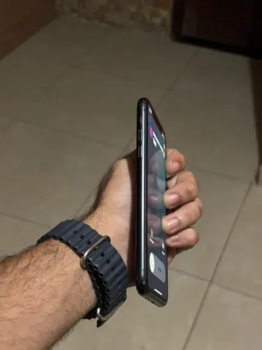 iPhone xr 64 g