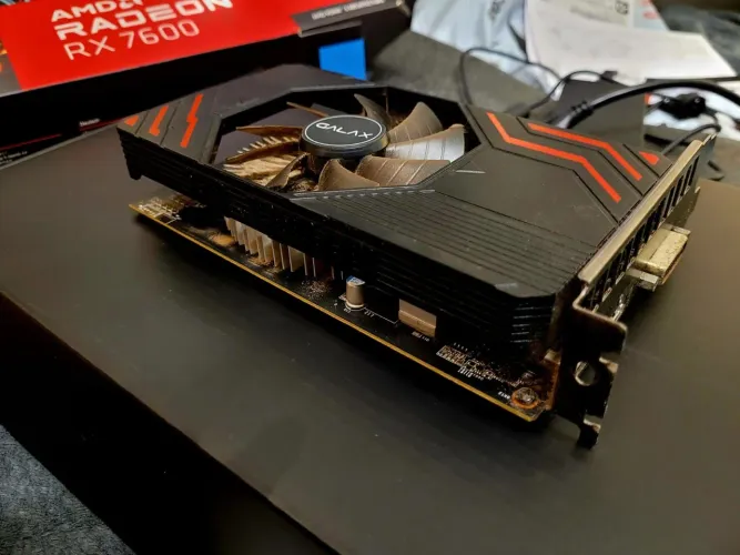 Placa de Vídeo Galax GeForce GTX 1650(4GB): R$ 450